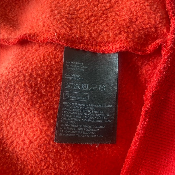 Red Christmas Sweatshirt Sweater from H&M - Picture 4 of 6